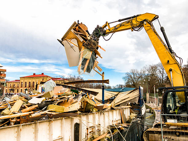 Best Commercial Cleanout Services  in South River, NM